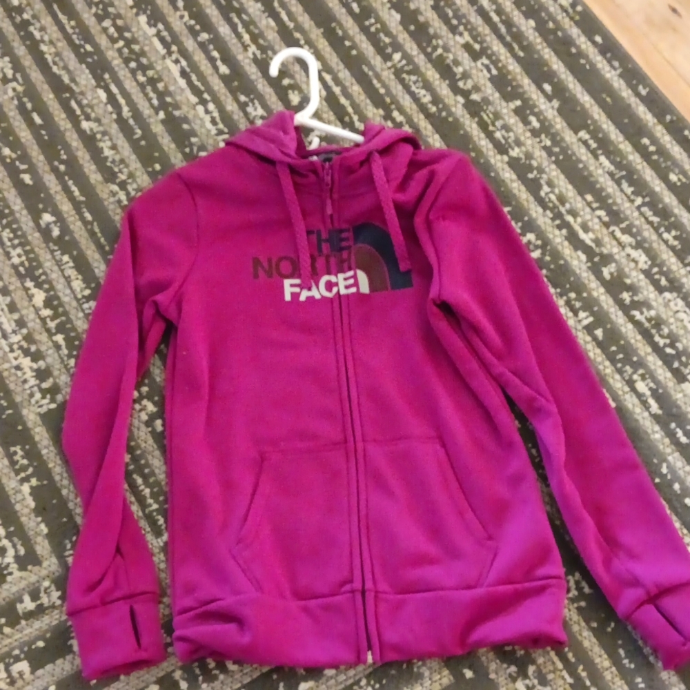 NWOT The North Face Zip up sweatshirt, Size Small